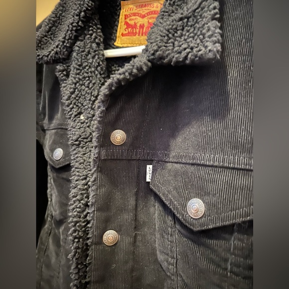 Levi’s Sherpa Corduroy Trucker Jacket - Picture 4 of 5